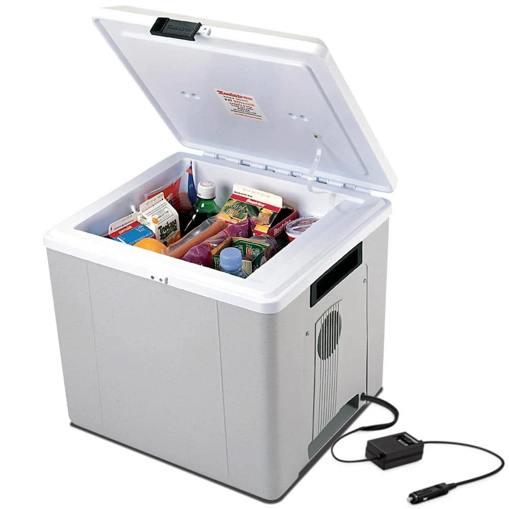 29 Qt (27.5 L) Thermoelectric Voyager Cooler by Koolatron