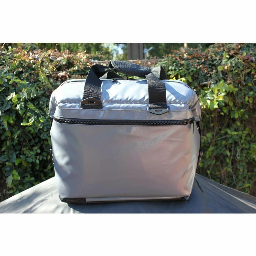 Magnetic Grey 24 cans soft cooler with zippered pouch by Magnacool - Image 6