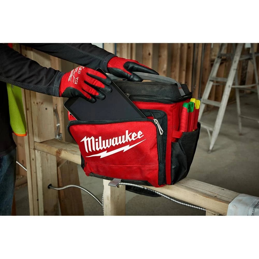 21 Qt. Soft Sided Jobsite Lunch Cooler by Milwaukee - Image 9