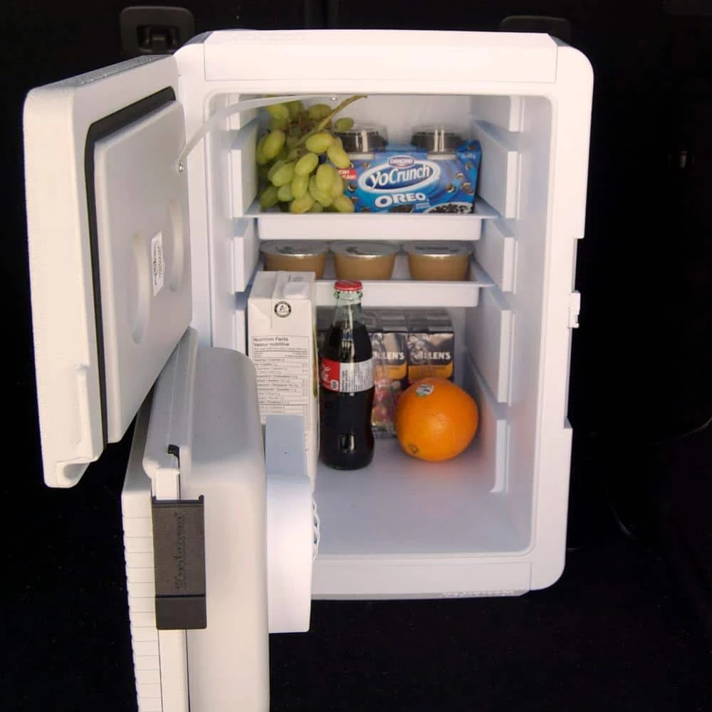 33 Qt. (31 L) Thermoelectric Kargo Cooler by Koolatron - Image 5